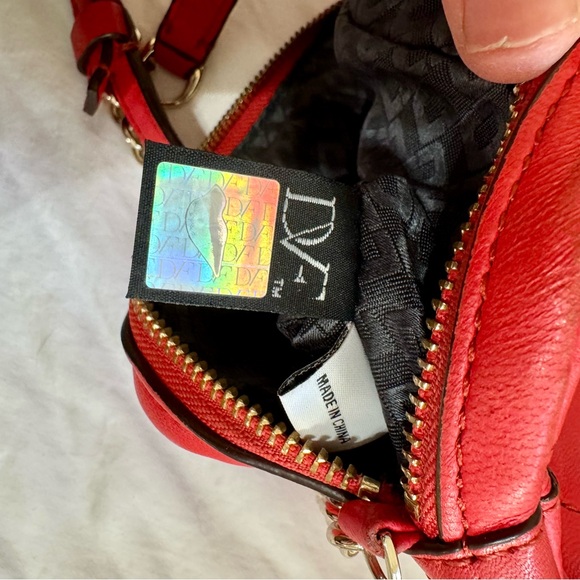 Diane Von Furstenburg DVF Red Leather Crossbody Bag Purse Gold Chain - Picture 11 of 12